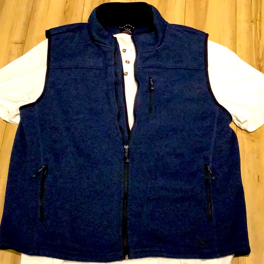 Zero Exposure’s Blue/Black Heather Weave Winter vest